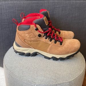 Columbia Hiking Boots